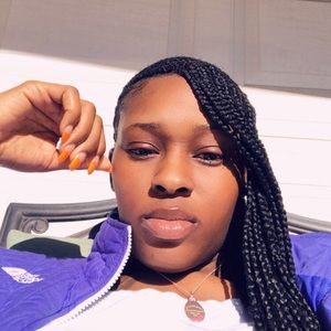 Meet your Posher, Shayla